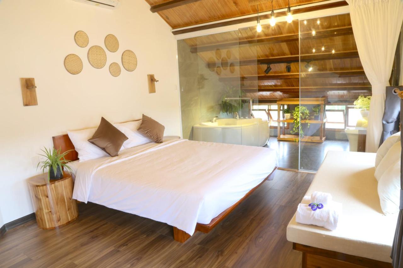 Tiny An Homestay Hue Buitenkant foto